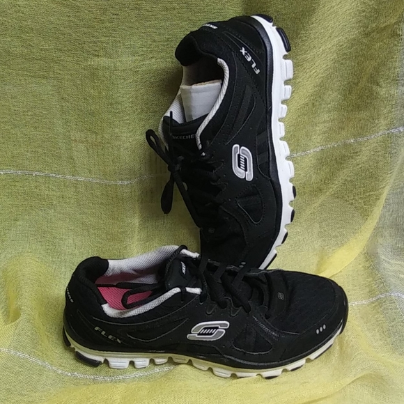 womens skechers size 7